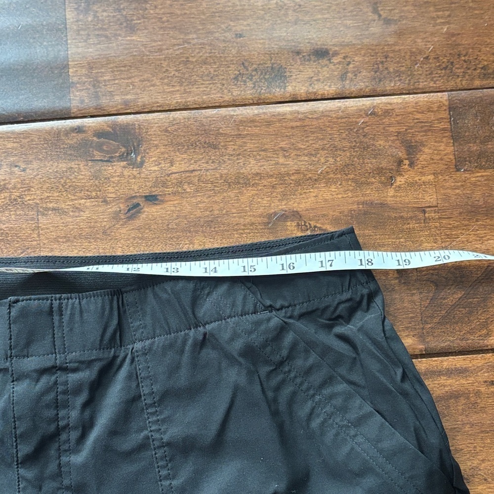 Eddie Bauer Men's Dark Cargo Pants - Picture 4 of 5